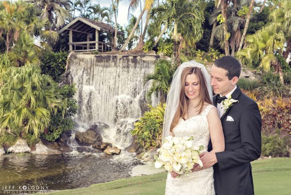 Read more about the article (Photo & Video) from “The Falls Club”  A beautiful Lake Worth wedding venue.