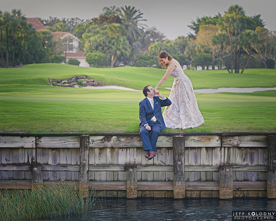 You are currently viewing How to choose the best South Florida Wedding Photographer.